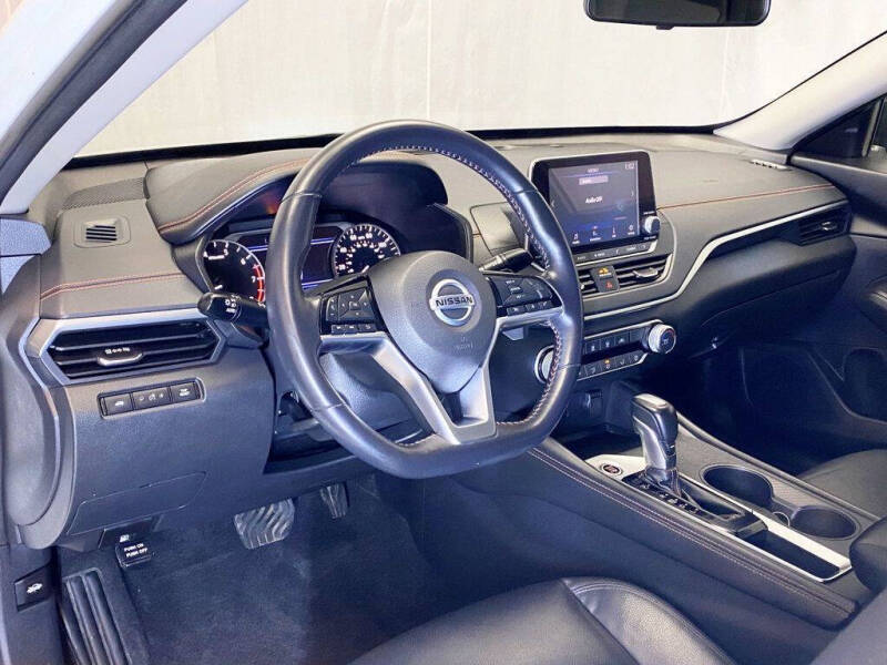 2020 Nissan Altima 2.5 SR