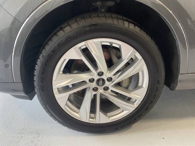 2023 Audi Q7 quattro Premium Plus 55 TFSI