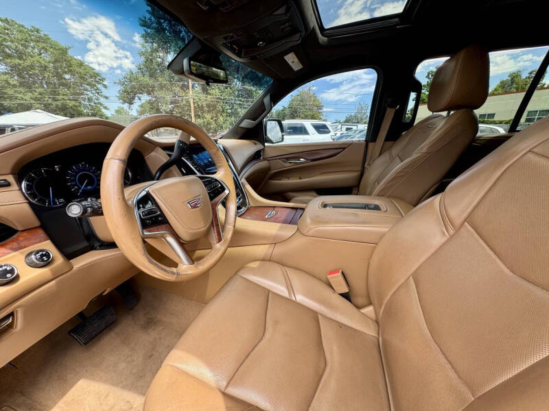 2017 Cadillac Escalade Platinum