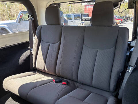 2016 Jeep Wrangler Willys Wheeler