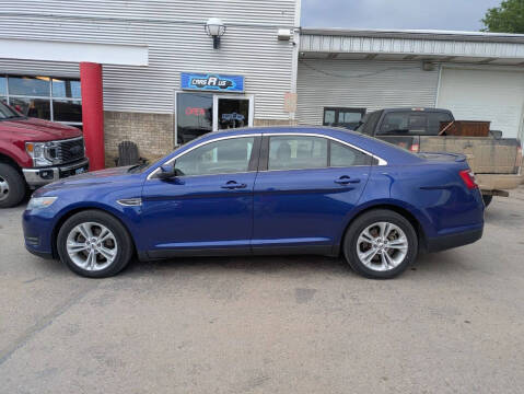 2015 Ford Taurus SEL