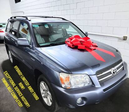 2006 Toyota Highlander Hybrid for sale at Boutique Motors Inc in Lake In The Hills IL
