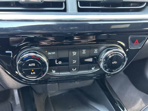 2025 Chevrolet Trax RS