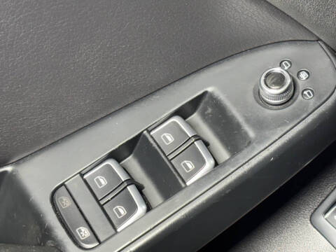 2016 Audi A4 2.0T quattro Premium