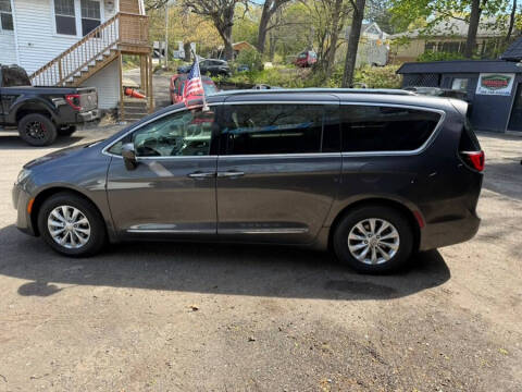 2018 Chrysler Pacifica Touring L