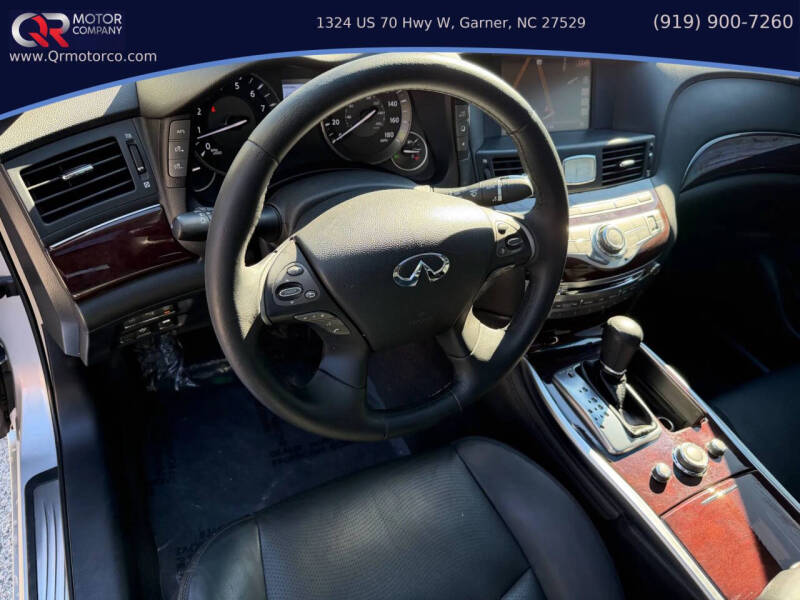 2015 Infiniti Q70L 3.7