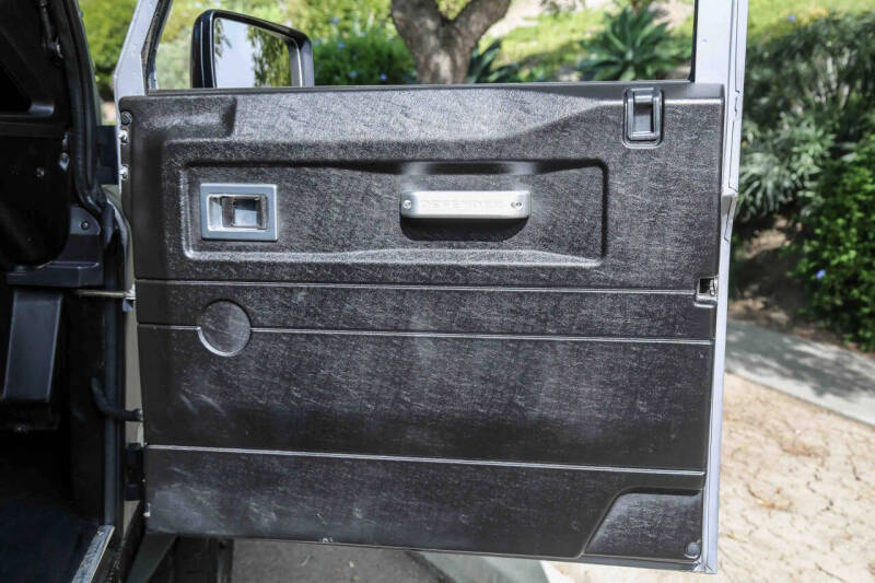 1984 Land Rover Defender