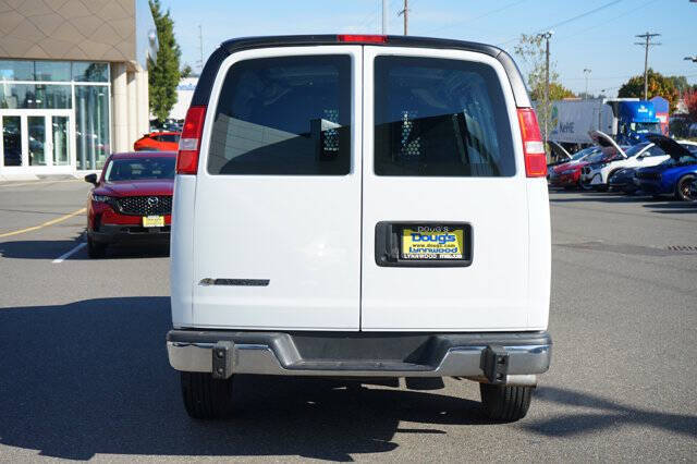 2024 Chevrolet Express 2500