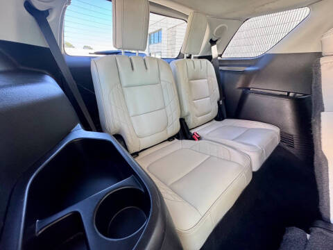 2016 Ford Explorer Platinum
