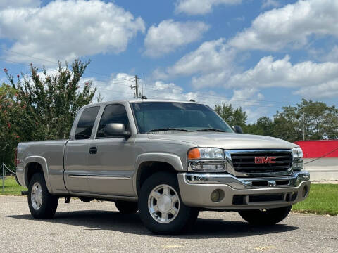 2004 GMC Sierra 1500 for sale at Car Shop of Mobile in Mobile AL