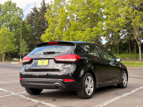 2016 Kia Forte5 LX