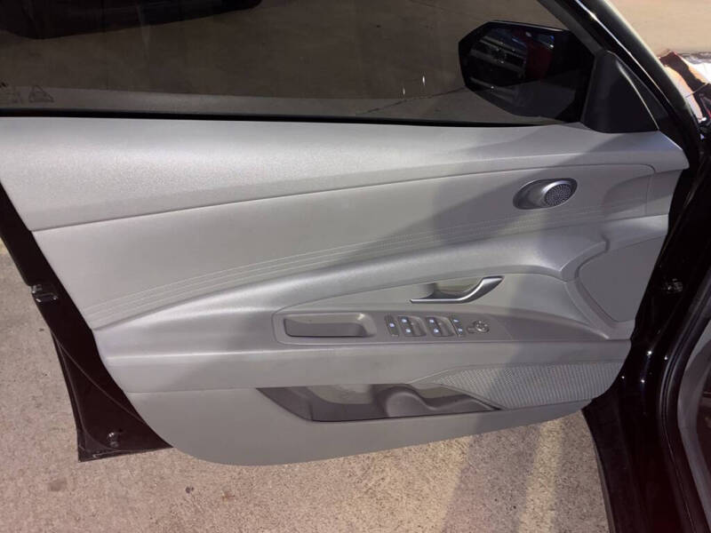 2023 Hyundai Elantra