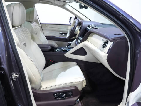 2023 Bentley Bentayga EWB