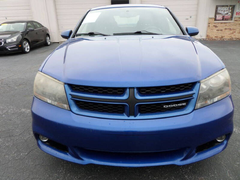 2012 Dodge Avenger R/T photo 13