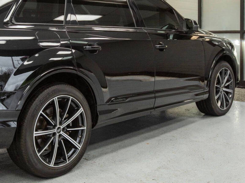 2023 Audi Q7 quattro Premium Plus 55 TFSI