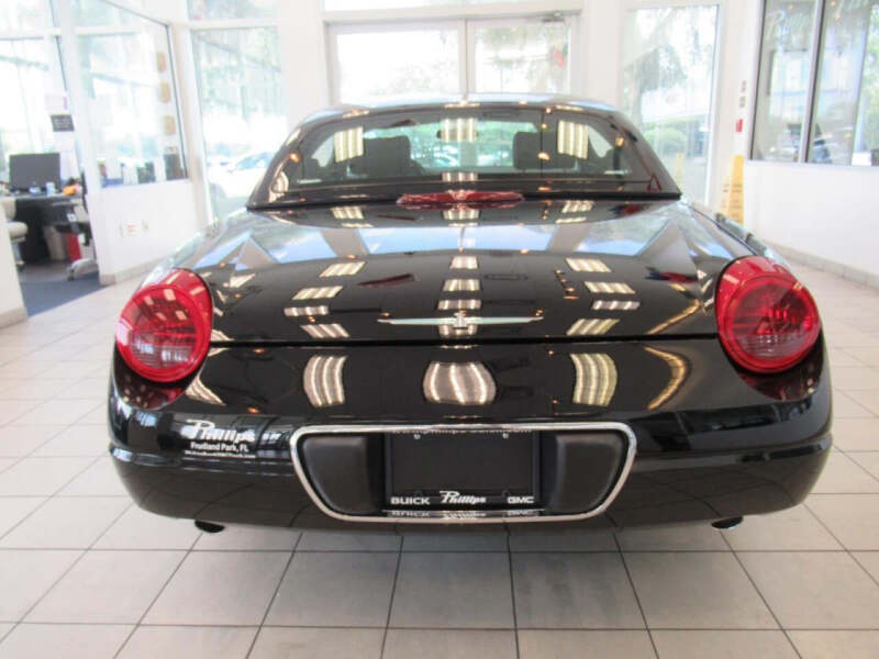 2002 Ford Thunderbird Deluxe