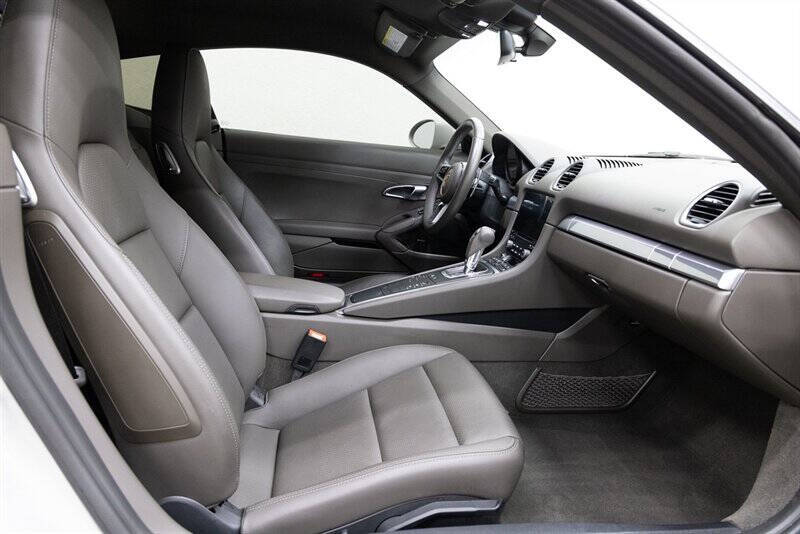 2019 Porsche 718 Cayman