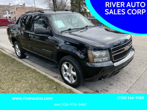 2011 Chevrolet Avalanche for sale at RIVER AUTO SALES CORP in Maywood IL