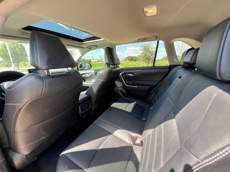 2021 Toyota RAV4 XLE Premium