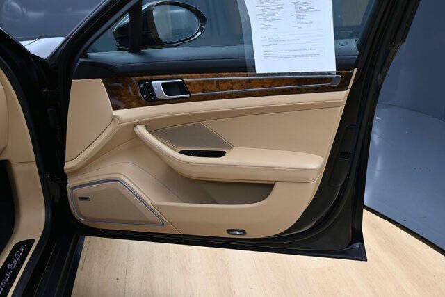 2023 Porsche Panamera