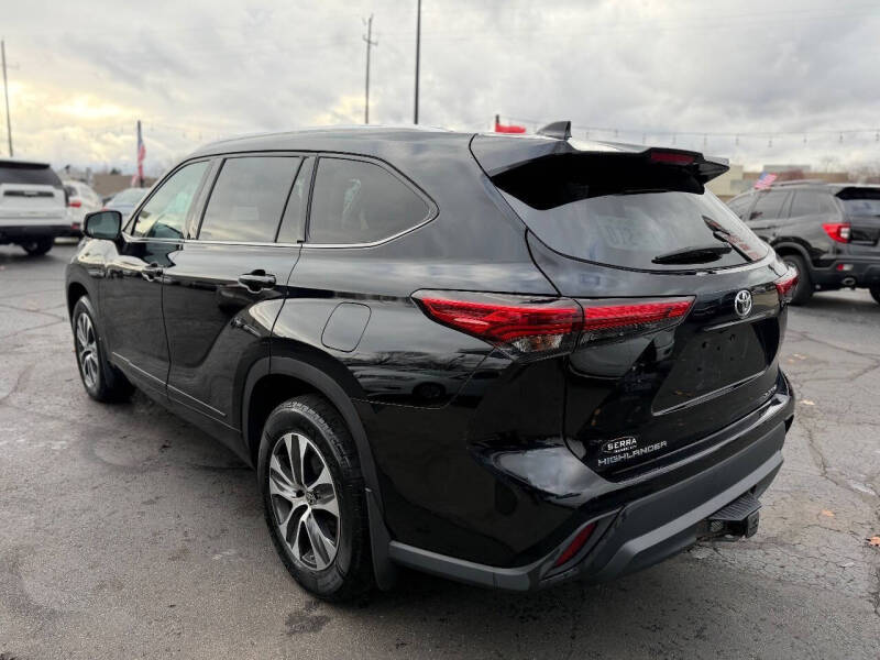 2021 Toyota Highlander XLE