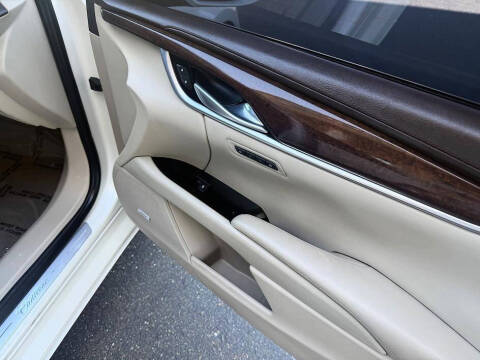 2015 Cadillac XTS Luxury