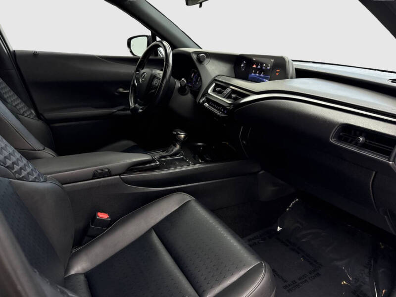 2021 Lexus UX 200