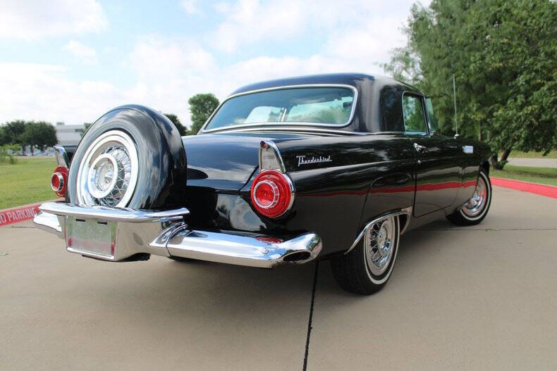 1956 Ford Thunderbird