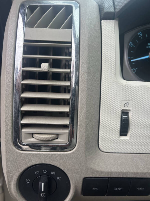 2010 Mercury Mariner Premier V6