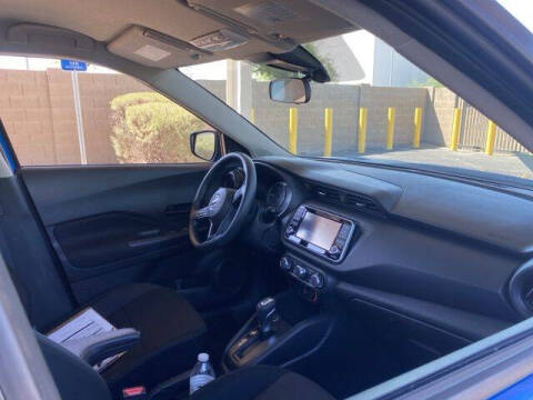 2024 Nissan Kicks S