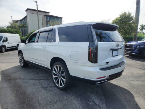 2025 Cadillac Escalade ESV Premium Luxury