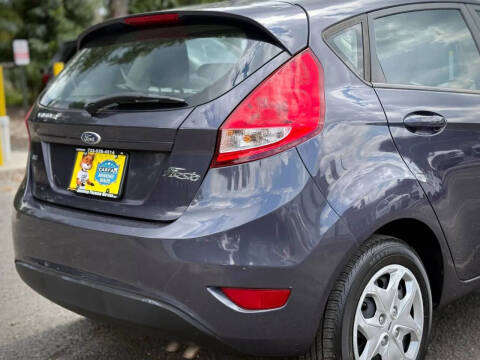 2012 Ford Fiesta SE