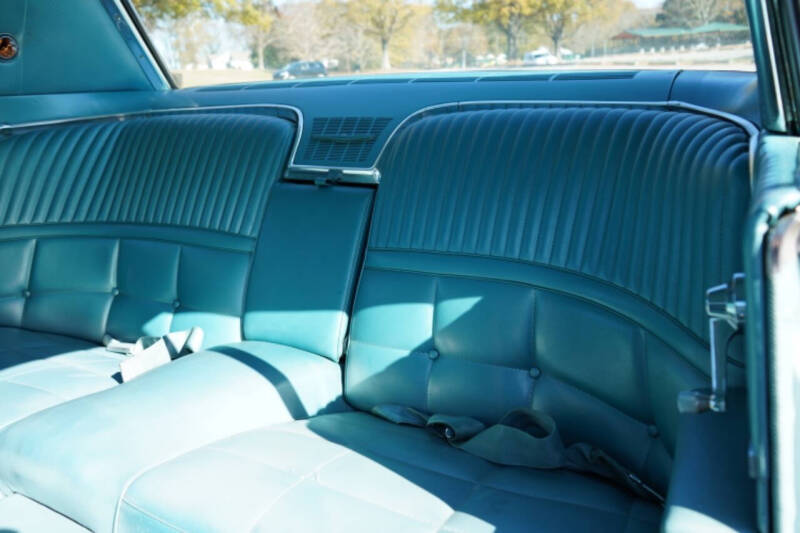 1964 Ford Thunderbird