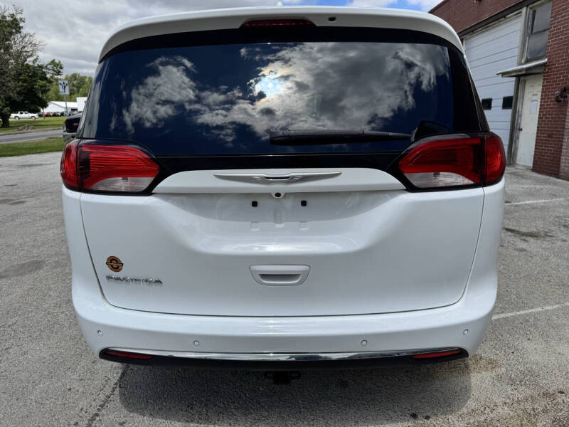 2018 Chrysler Pacifica Touring L
