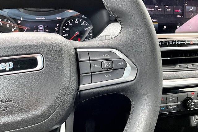 2023 Jeep Compass Latitude Lux
