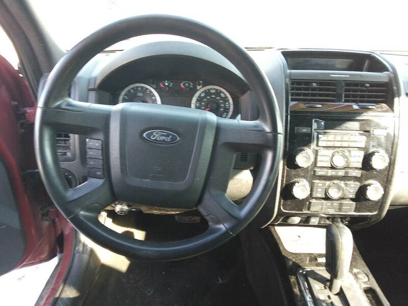 2011 Ford Escape XLT