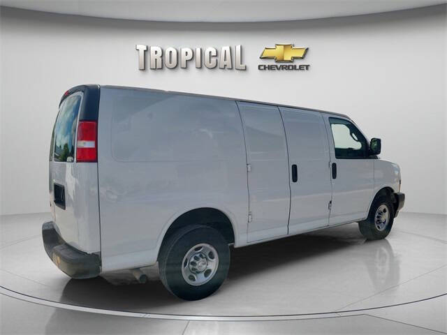 2021 Chevrolet Express 2500