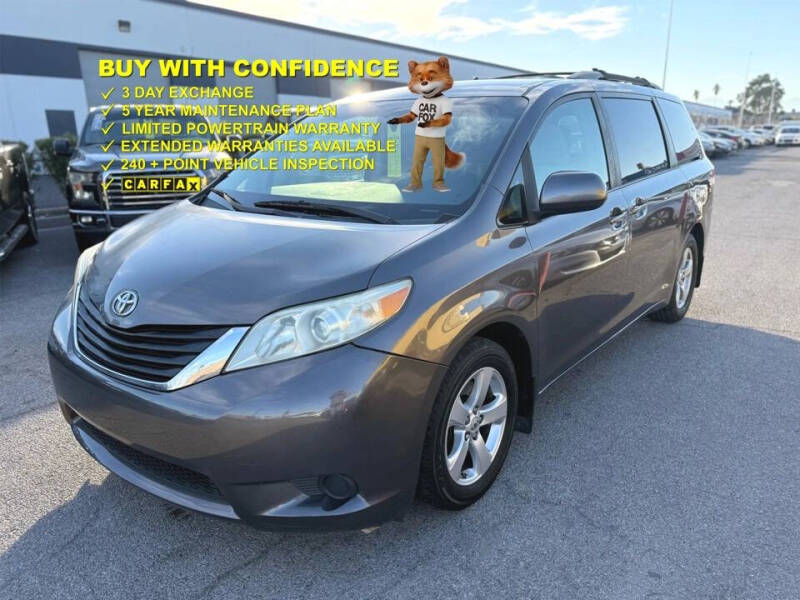 2011 Toyota Sienna LE 7-Passenger Auto Access Seat