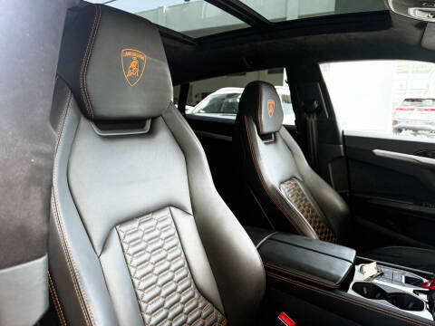 2021 Lamborghini Urus