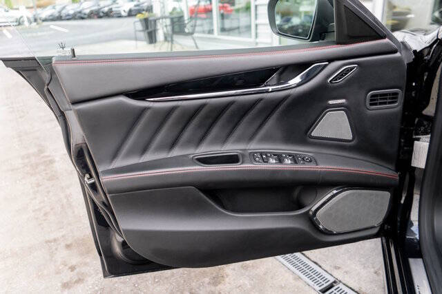 2021 Maserati Quattroporte 10