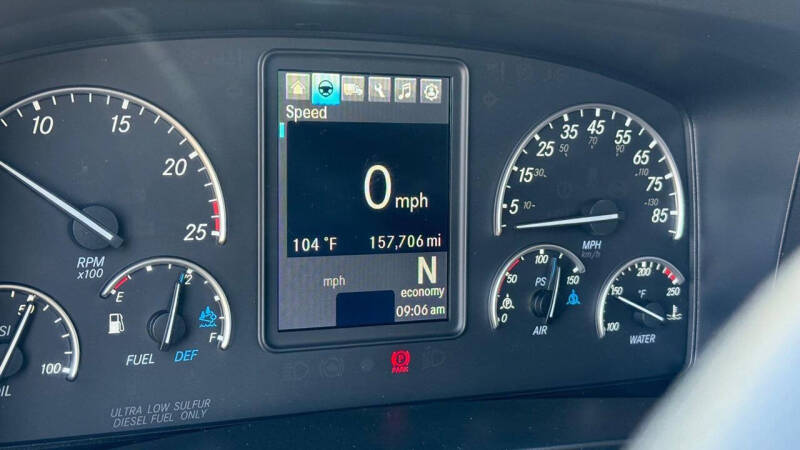 2023 Freightliner Cascadia