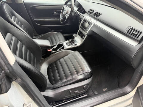 2009 Volkswagen CC Sport