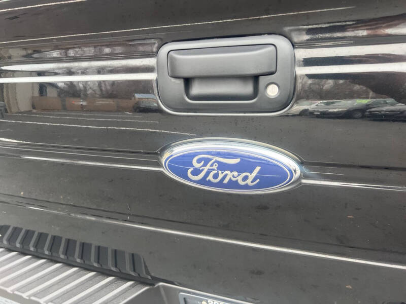 2013 Ford F-150 XLT photo 34