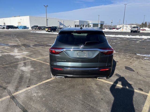 2021 Buick Enclave Essence