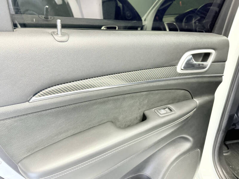 2014 Jeep Grand Cherokee SRT