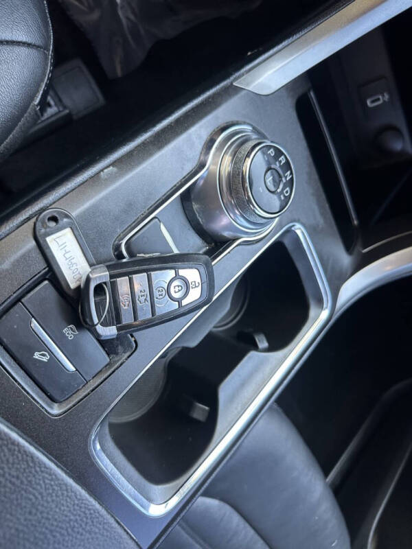 2017 Ford Fusion Hybrid SE