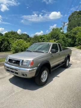 2000 Nissan Frontier for sale at Dependable Motors in Lenoir City TN