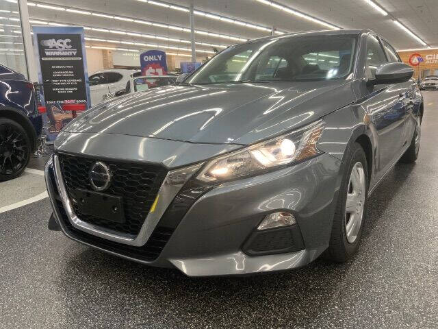 2019 Nissan Altima for sale at Dixie Imports in Fairfield OH