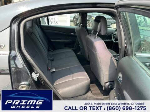 2013 Chrysler 200 LX