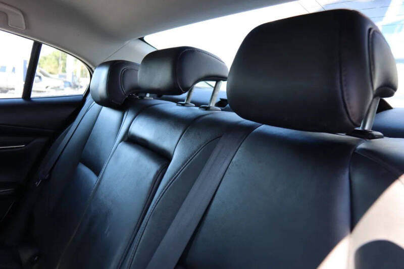 2019 Mazda Mazda3 Sedan Select